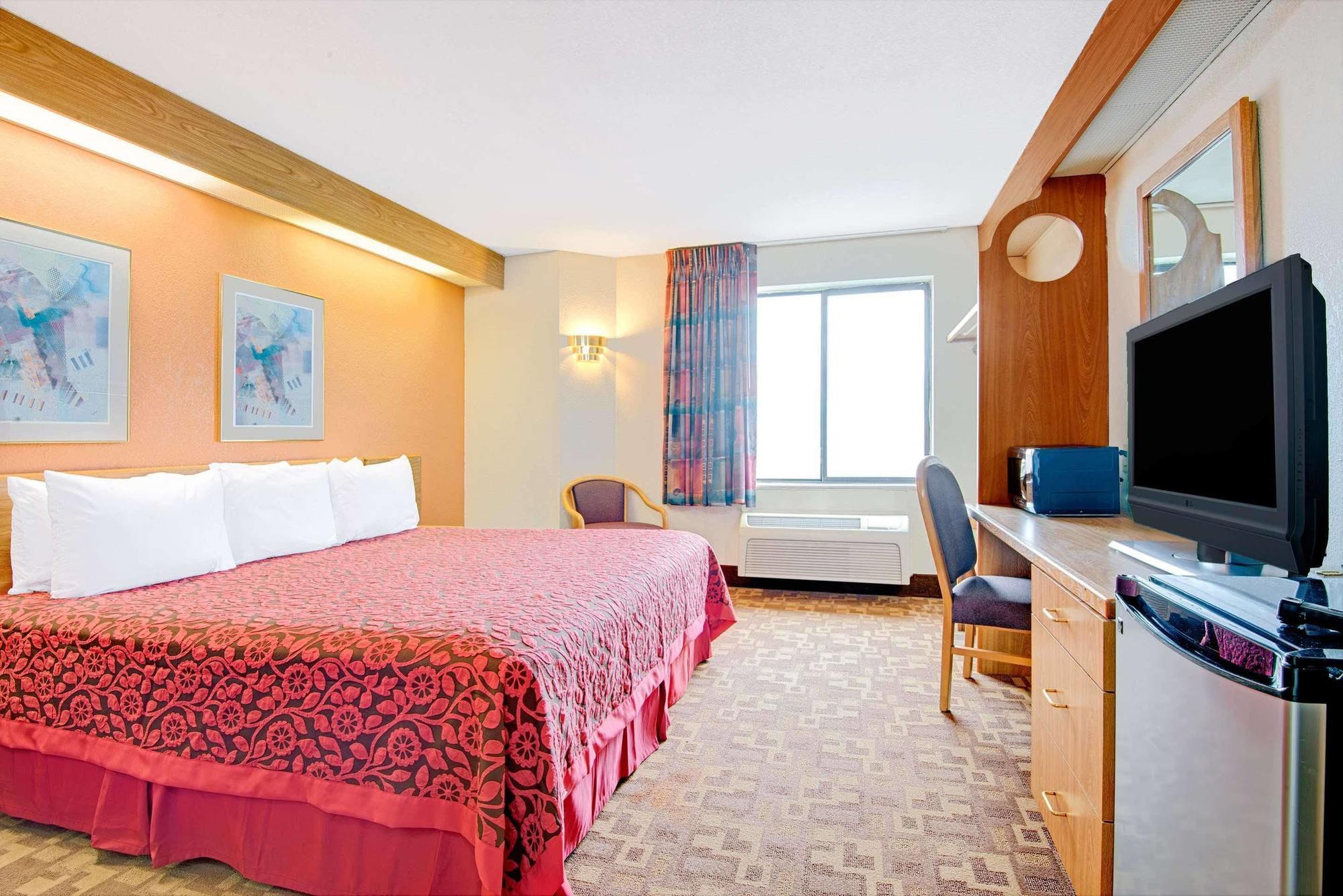 Days Inn By Wyndham Blue Springs Εξωτερικό φωτογραφία